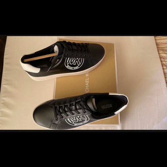 MICHAEL KORS Jacquard Platform Sneaker - Picture 2 of 3